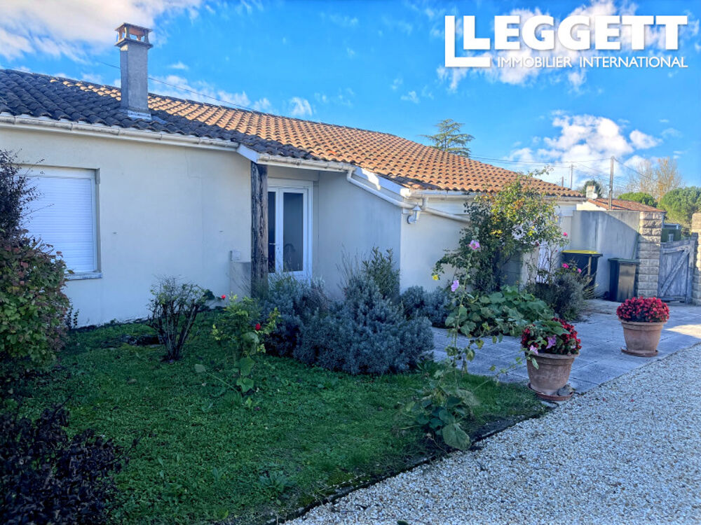 Vente Maison Grande maison familiale avec 4 chambres, garage sur un joli terrain arboré de 1231 m2  à 4 km de Barbezieux. Saint-mÉdard