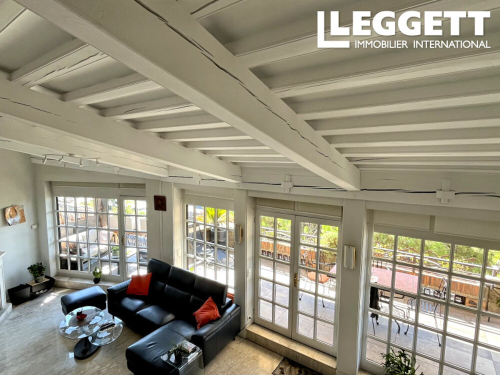 AVIGNON IM APPARTEMENT AU DERNIER ÉTAGE AVEC ASCENSEUR, TERRASSE CAVE ET GARAGE