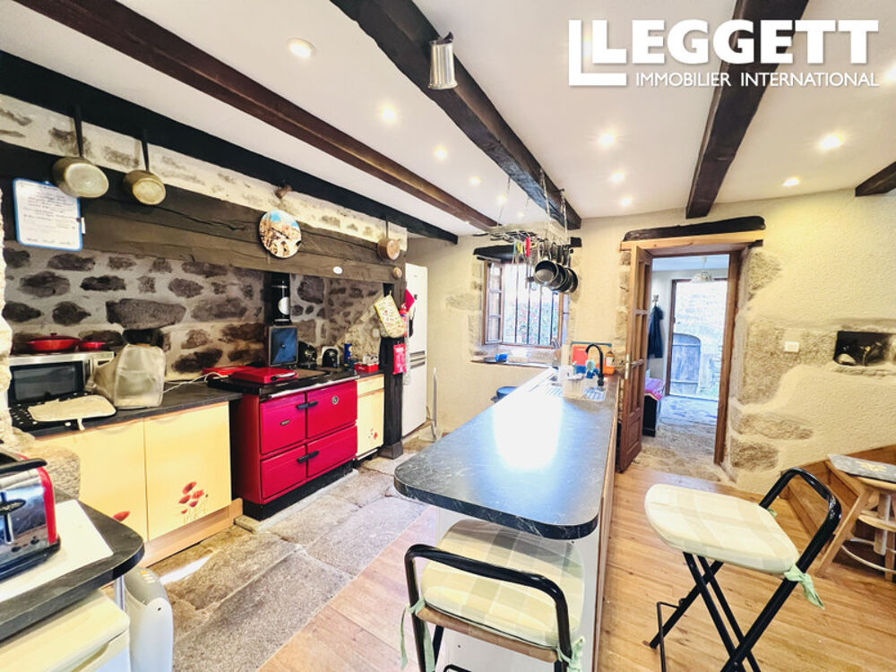 Vente Maison Maison de caractère en pierre avec terrain, piscine et grange dans la campagne aveyronnaise Espeyrac
