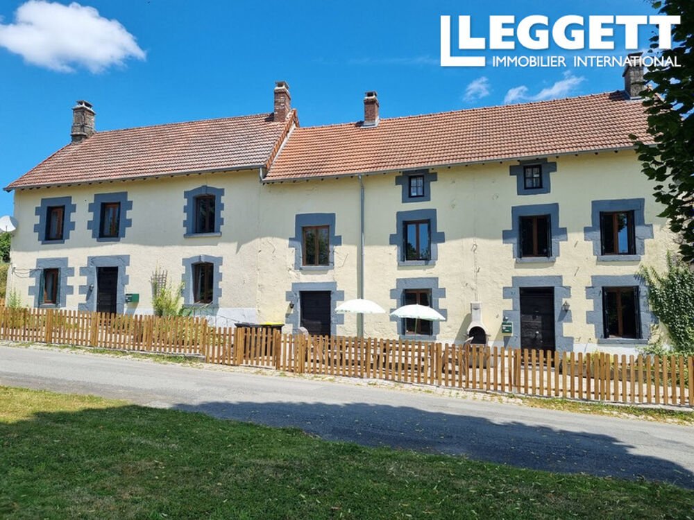 Vente Maison Superbe complexe de gîtes comprenant une maison principale avec 4 chambres et deux gîtes de 4 chambres. Janaillat