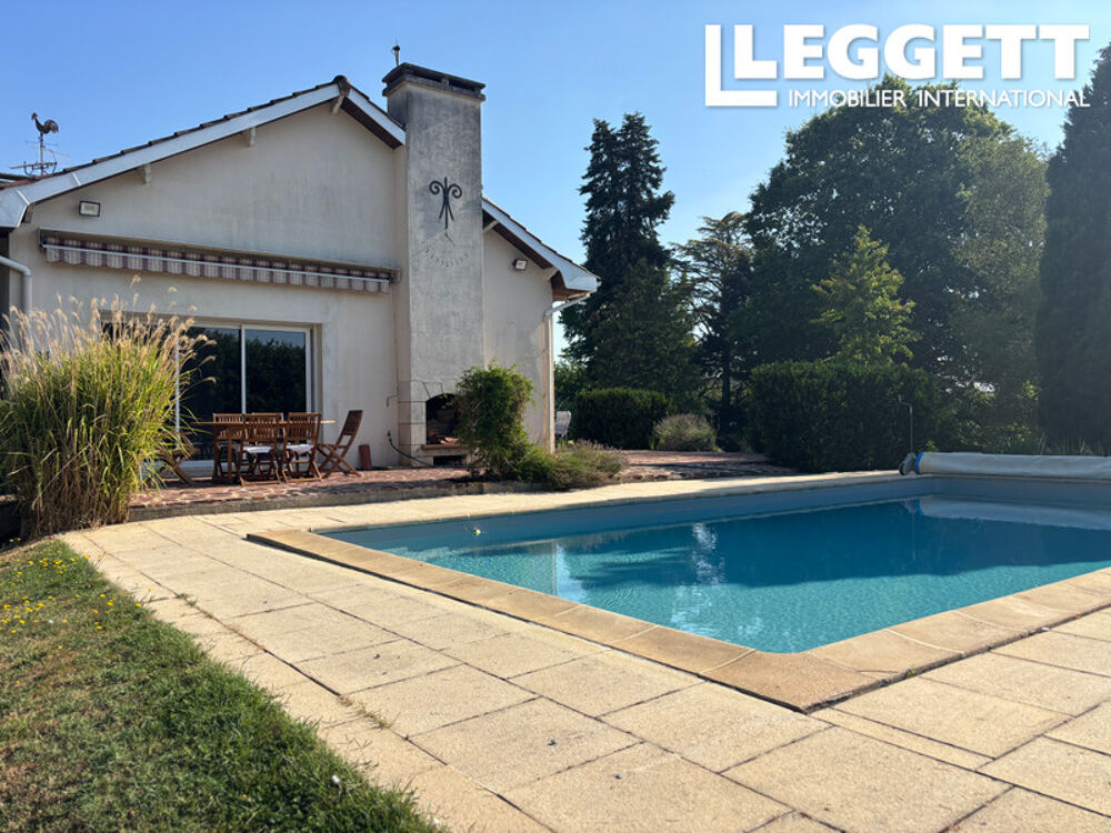 Vente Maison Maison familiale avec piscine, nichée dans parc arboré d'exception, à 15mn dans l'est d'Angoulême AngoulÊme