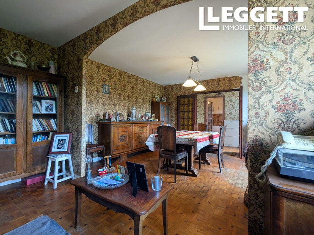 Maison individuelle 2 ch avec jardin généreux, sous-sol aménageable & potentiel rénovation en hameau paisible