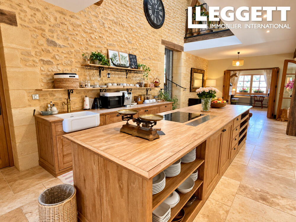 Vente Maison Exceptionnel domaine périgourdin de 8.8 hectares avec truffières, entre Sarlat et Montignac-Lascaux La chapelle-aubareil