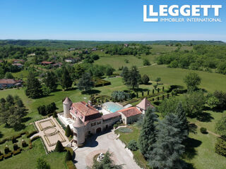  Propriété/château à vendre 12 pièces 300 m²