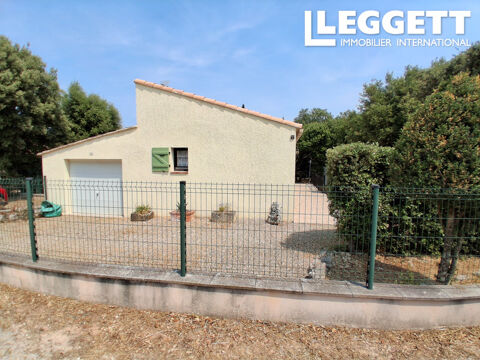   maison de plain pied de 75m² sur un terrain de de 623m²<br />garage<br />3 chambres <br />1 salon salle a manger<br /> Maison - 7 pièce(s) - 67 m²