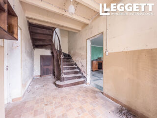 Vente Maison Ancienne ferme viticole à rénover comprenant maison d'habitation plus nombreuses dépendances Champmillon