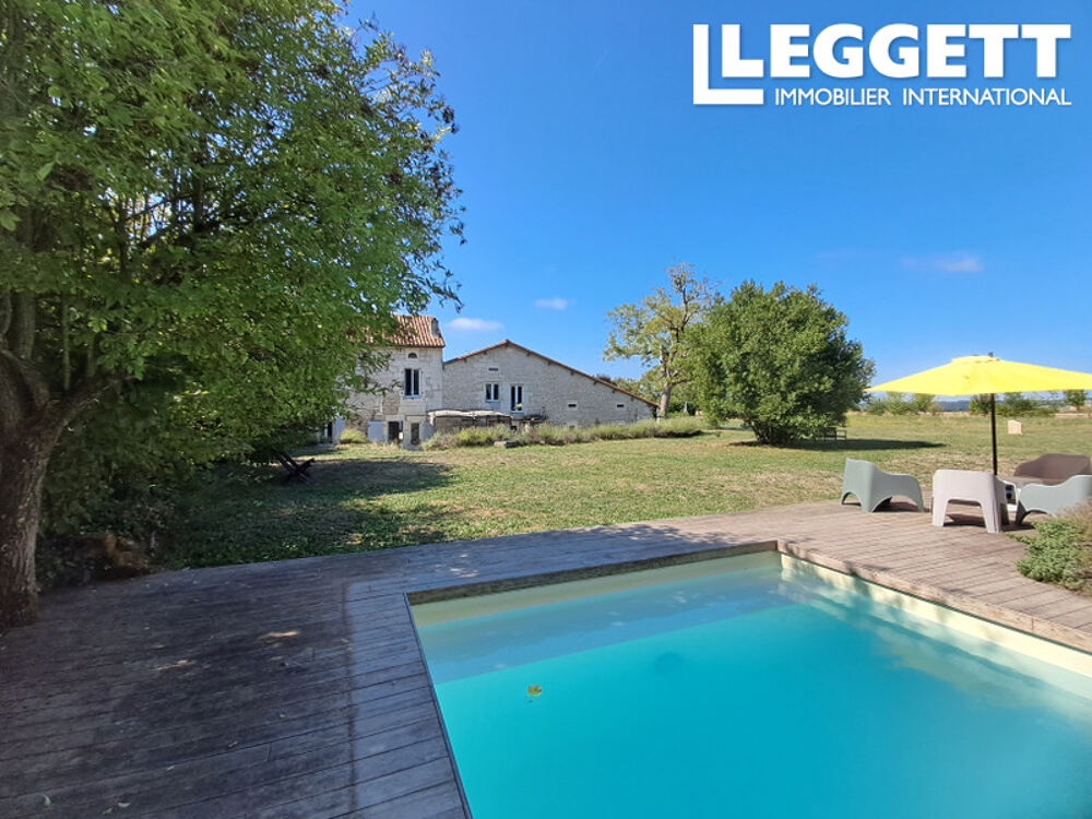 Vente Maison Belle maison en pierre avec piscine et six chambres près de Verteillac Gout-rossignol