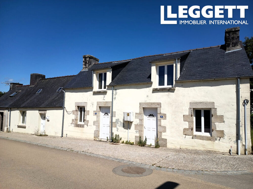 Vente Maison 3 propriétés à rénover au centre du village. Scrignac
