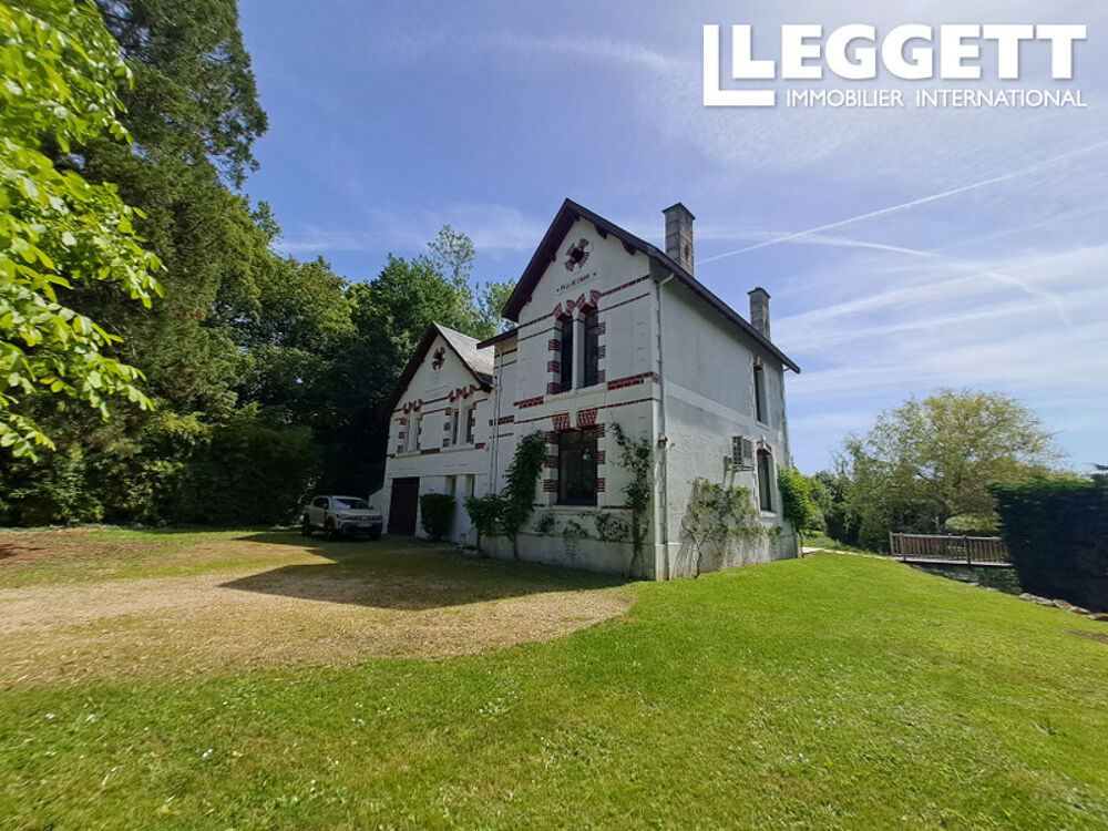 Vente Maison Magnifique maison individuelle avec piscine, sauna, jardin au bord de la rivière et potentiel chambres d?hôtes Brioux-sur-boutonne
