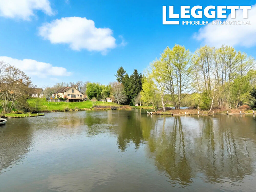 Entreprise prospère de pêche à la carpe avec joli gîte, maison propriétaire, piscine, granges et plus de 4 ha