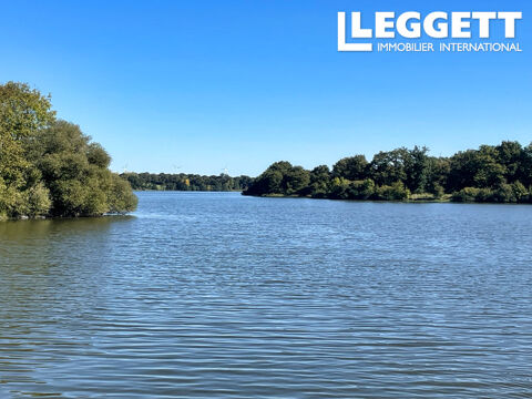   Cadre exceptionnel. Complexe comprenant un �tang, maison principale, moulin r�nov� d�pendances terrain autour. Maison - 15 + pi�ce(s) - 550 m�