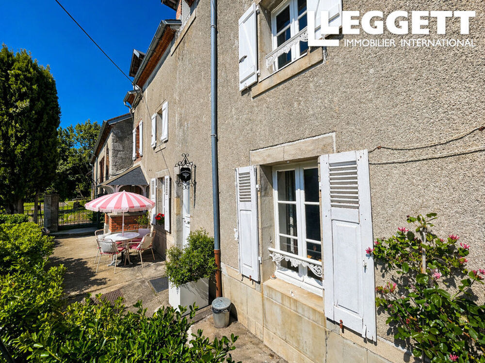 Vente Maison Maison de caractère spacieuse située dans un petit hameau Magnac-laval