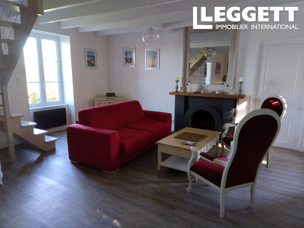 Vente Maison Maison à vendre à Fermanville avec vue mer, terrain de 1 400 m² et dépendance Fermanville