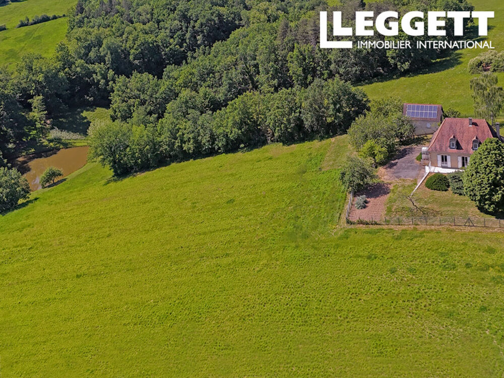 Vente Maison Maison de construction traditionnelle avec dépendances, un étang de pêche et une vue imprenable Beauregard-de-terrasson
