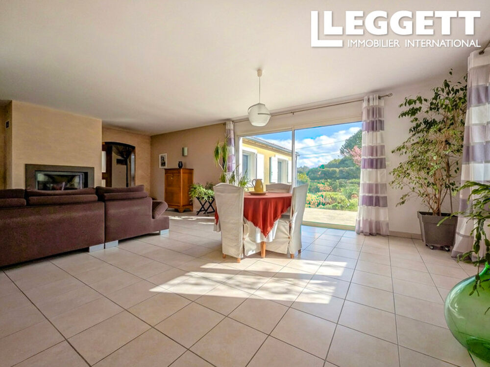 Vente Maison Maison de plain-pied lumineuse, au calme ? 3 chambres + bureau, jardin arboré et double garage Villelongue-d'aude