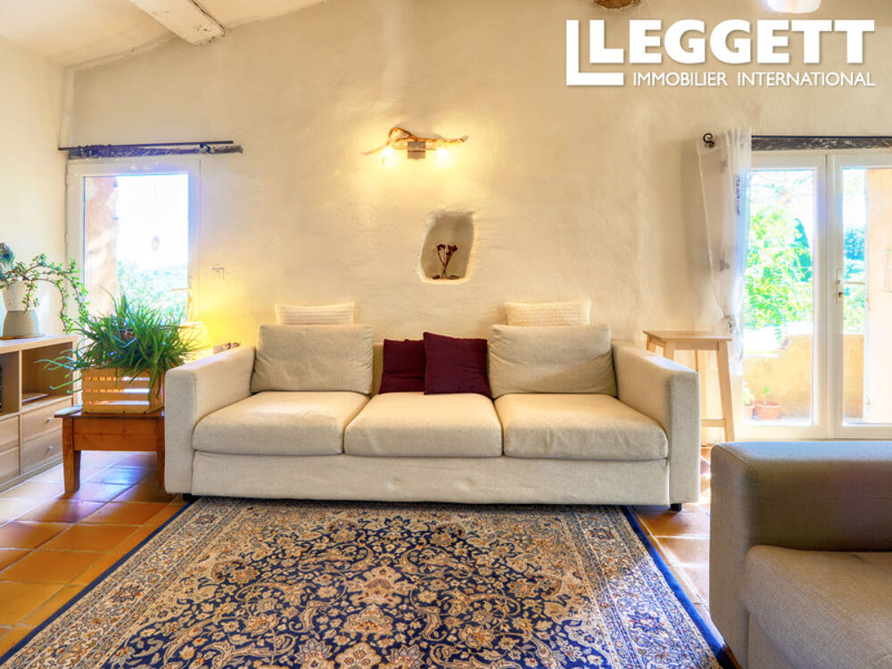 Vente Maison ROUSSILLON, LUBERON - Charmante maison d'hameau. Deux chambres, une jolie terrasse, jardin et piscine hors-sol Roussillon