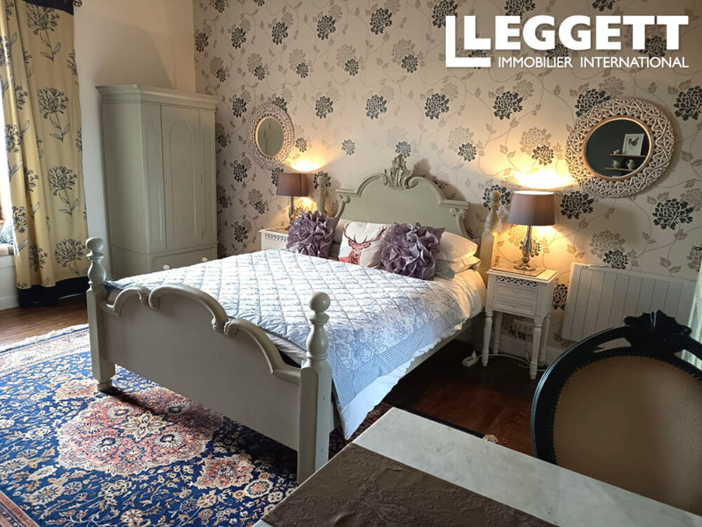 Vente Maison Une magnifique propriété comprenant une maison principale, gîtes et dépendances, à proximité de belles plages. Cast