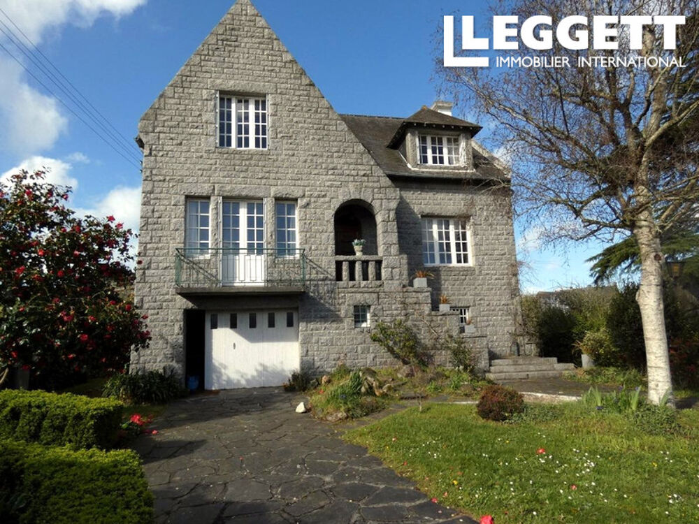 Vente Maison Maison bourgeoise 140 m² sur sous-sol encadré par jardins 920 m² à proximité du centre-ville de Pontrieux Pontrieux