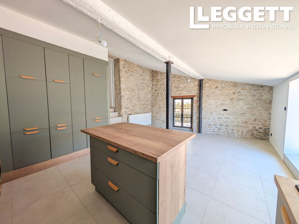 Maison en pierre rénovée avec opportunité espace pro - terrasse et garage