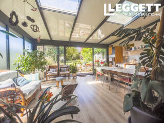 Vente Maison Maison de ville Saint Cybard, beau terrain clos et arboré, possibilité studio indépendant, commodités à pied AngoulÊme