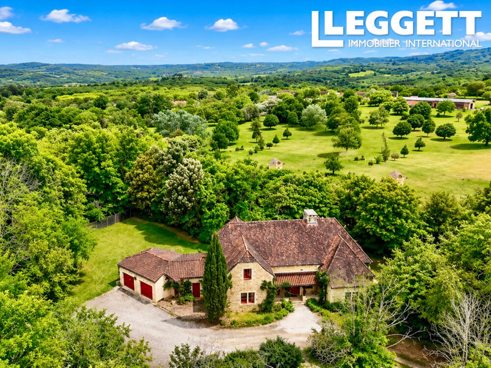 Superbe maison de 5 chambres, élégante, en excellent état, dans un joli village près de Sarlat-la-Canéda
