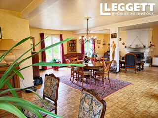  Maison à vendre 8 pièces 265 m²