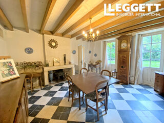  Maison � vendre 7 pi�ces 205 m�