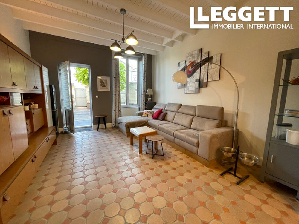 Vente Maison Maison de ville rénovée avec cour et garage ? Angoulême AngoulÊme