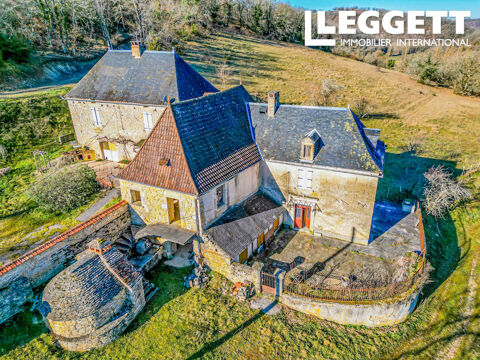   Bel ensemble de 3 b�timents en pierre � r�nover sur plus  de 5 ha en position dominante, campagne Maison - 10 pi�ce(s) - 300 m�