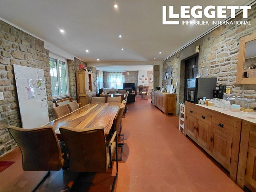 Vente Maison Elégante demeure env. 370 m2, activité de ch. d?hôtes, 5 suites + 6 suites privées, gîte, jardin clos, piscine Val-couesnon