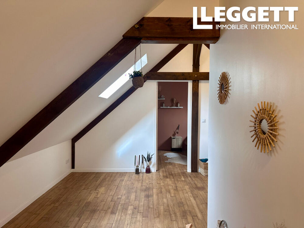 Vente Maison Belle maison Nantaise  de 4 chambres, sur terrain arboré et clôt.<br />Canal de Nantes à Brest et forêt.<br /> Guillac