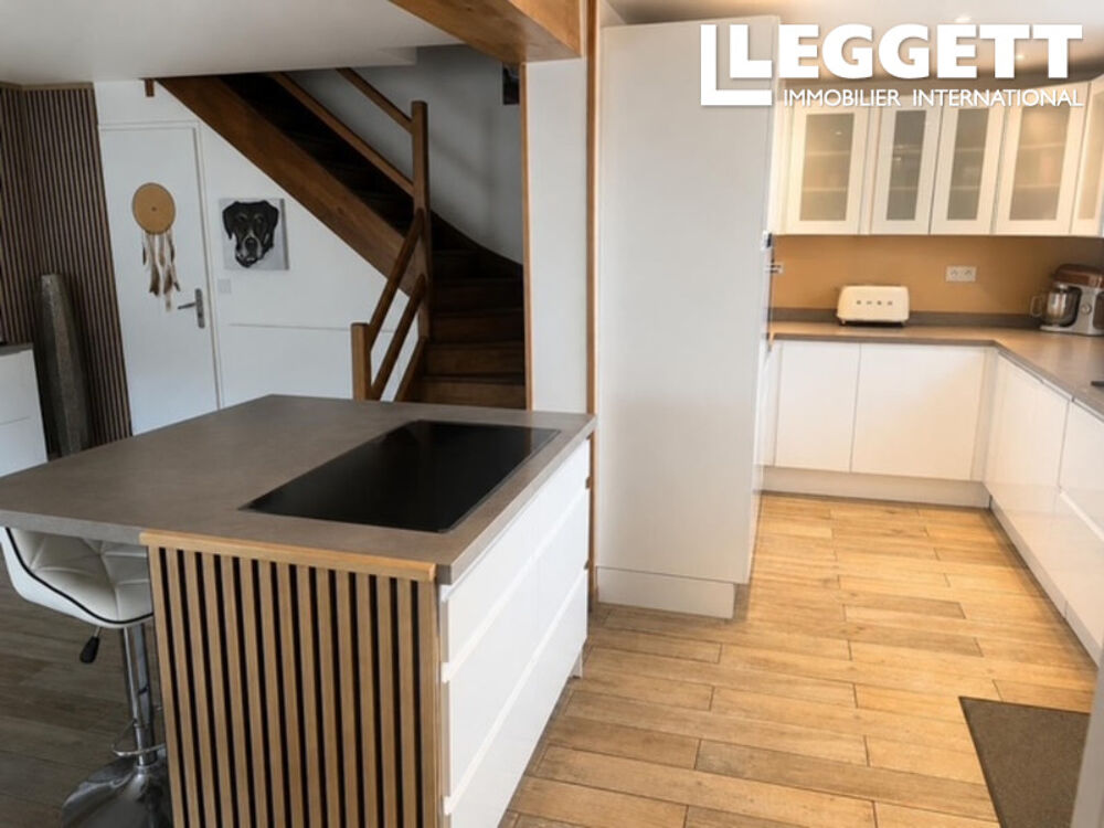 Vente Maison Une maison de trois chambres et une maison d'amis,  un vaste terrain et dependences. NantillÉ