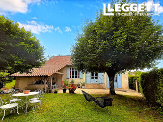 Vente Maison Charmante maison avec 1 chambre et 2 salle d'eau. Jardin clos et grange en bordure d'un petit village Champagne-et-fontaine