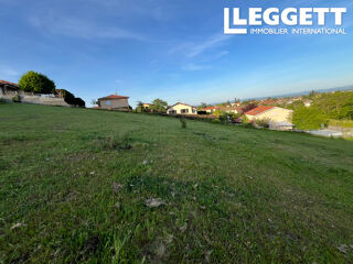 Vente Terrain Parcelle de 2587m2 composée d'un terrain à bâtir de 973m2 et terrain de loisir de 1614m2 Montbrison