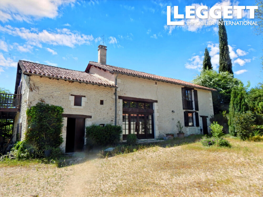 Vente Maison Maison de village de caractère avec gîte et piscine. Bouteilles-saint-sÉbastien
