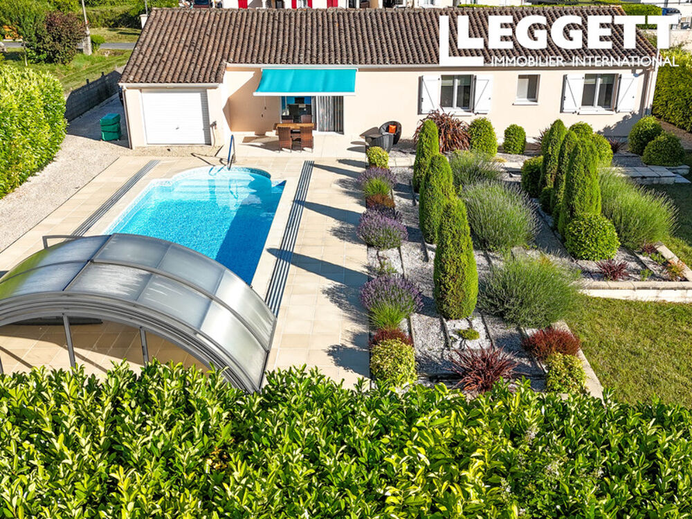 Vente Maison Maison de plain-pied - 4 chambres avec piscine chauffée, atelier et jardin clos à 10 km de Jarnac. Courbillac