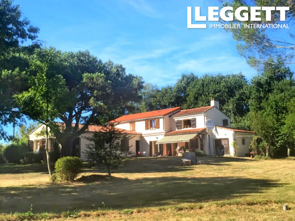 Maison 7 pièces 230 m² · à Montaner · 230 m² · 299 000 €