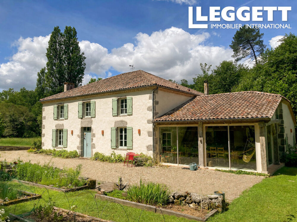 Maison 12 pièces 504 m² · à Caubeyres · 504 m² · 685 000 €