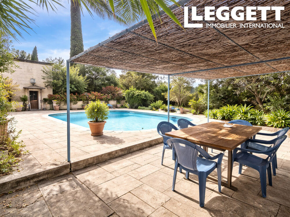 Vente Maison Maison de 125m², avec sous-sol, parcelle de 870m², dépendance, garage, piscine, jardin, Petit Bois Cap Brun Toulon