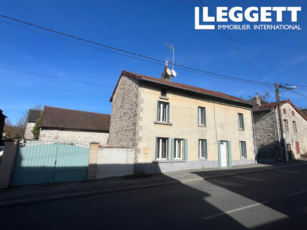 Vente Maison Maison de village indépendante bien présentée avec cour et terrain séparé Saint-amand-jartoudeix