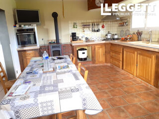  Maison  vendre 6 pices 136 m