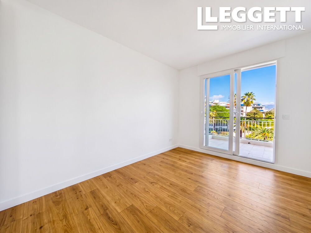 Vente Appartement Penthouse 3P Rénové avec Terrasse 47 m2 | Piscine & Vue Mer | Fac de Lettres - Fabron  | Stationnement privé Nice