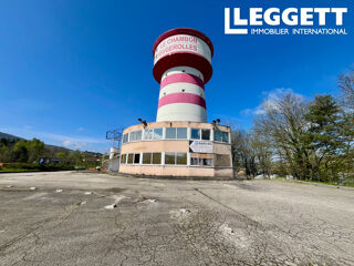  Maison  vendre 728 m