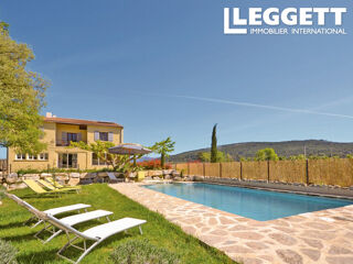  Maison � vendre 9 pi�ces 278 m�