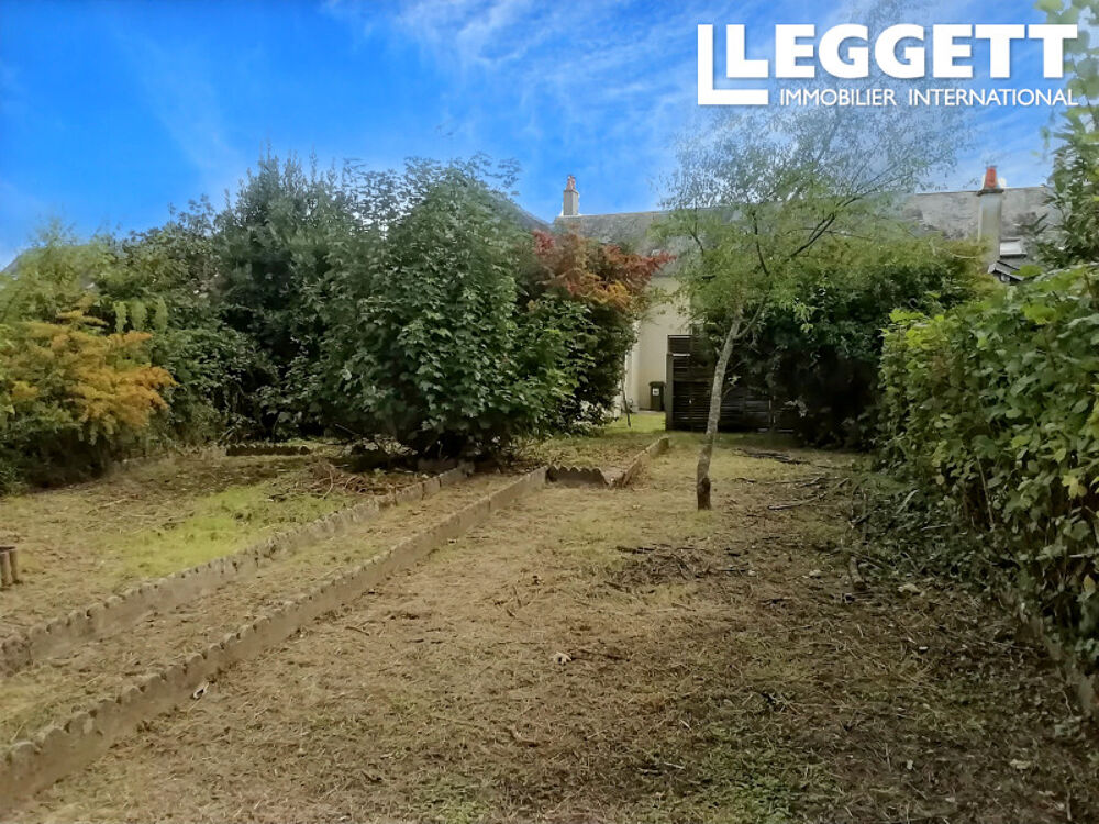 Vente Maison Maison mitoyenne de 129m² jardin de 533m² <br />Centre de Montoire 19 rue Gambetta <br />Nos 360° LEGGETT immo 41<br /><br /><br Montoire-sur-le-loir