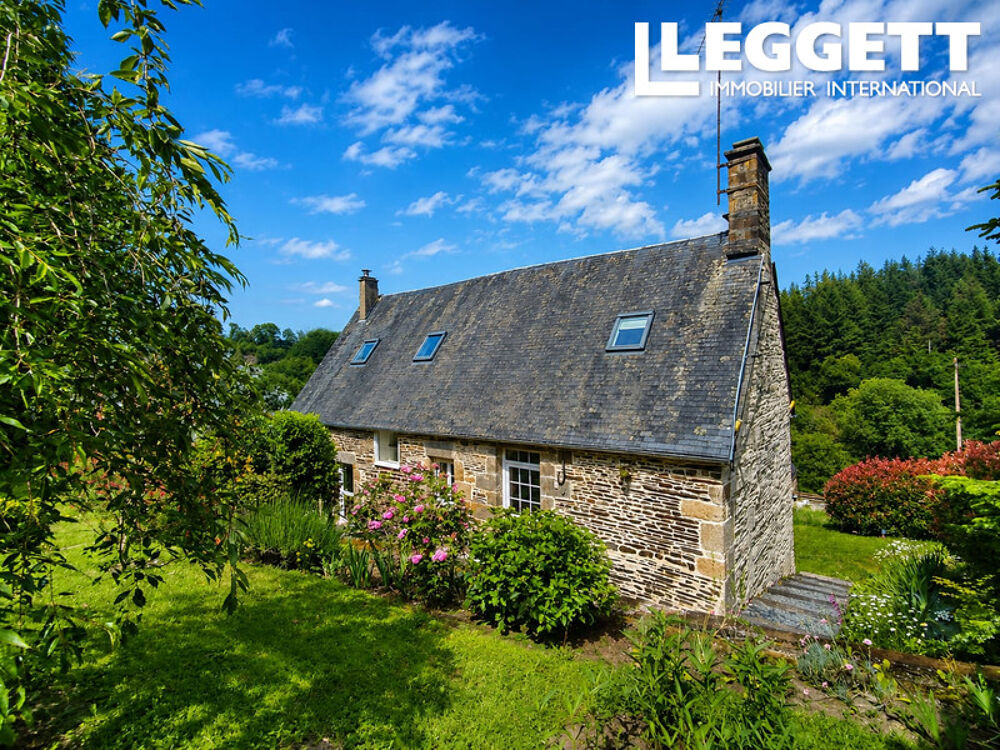 Maison en pierre rénovée 3 chambres avec vue dominante, jardin et potentiel à Brouains (Manche)