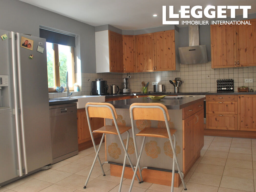 Vente Maison Une magnifique propriété de plain-pied avec 4 chambres à Bussière Poitevine Val-d'oire-et-gartempe
