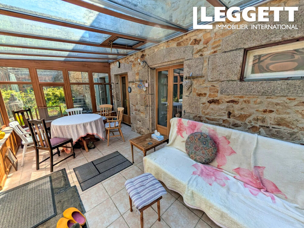 Vente Maison Charmante maison 2 chambres avec grande dépendance en pierre et terrain de 2000 m² proche du centre de Duault Duault