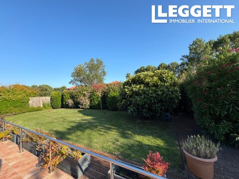   Bassin d'Arcachon, Villa de 170 m sur La presqu'le de Lge-Cap-Ferret  Lge Bourg. Maison - 7 pice(s) - 170 m