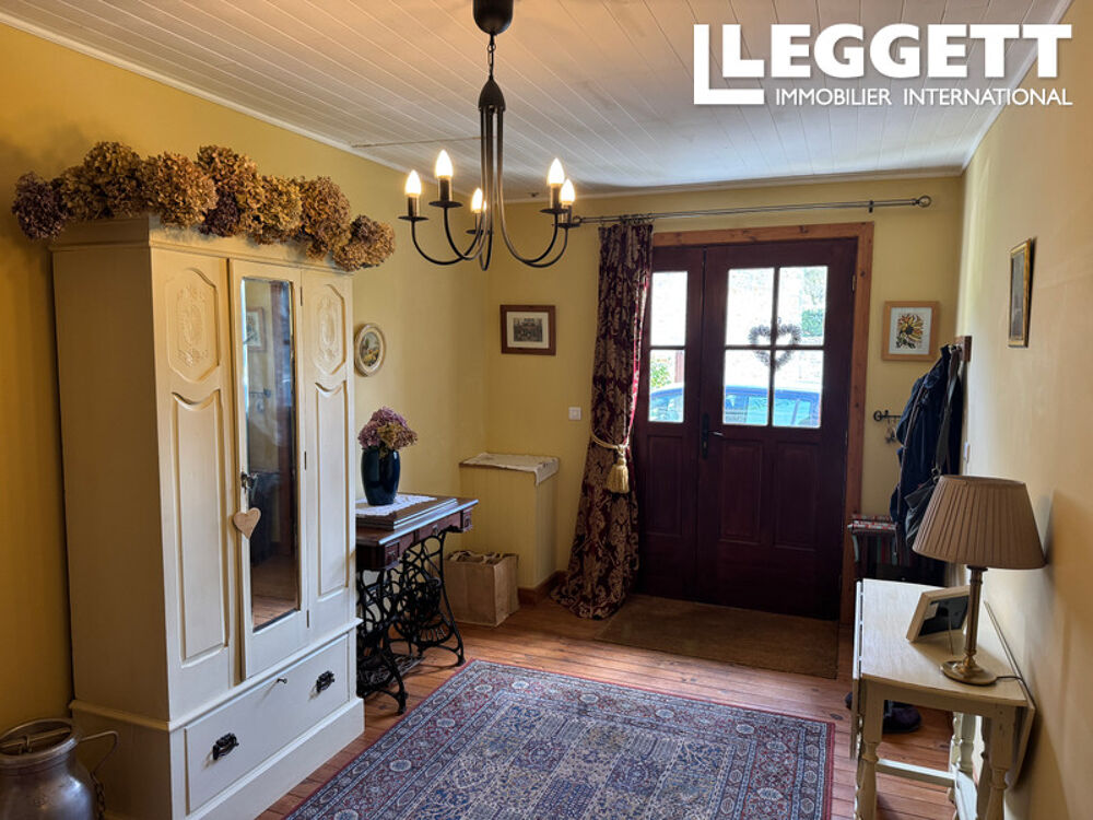 Vente Maison Cottage avec une chambre aux pièces lumineuses, idéal pour habiter à l'année ou pour maison de vacances. PlÉlauff